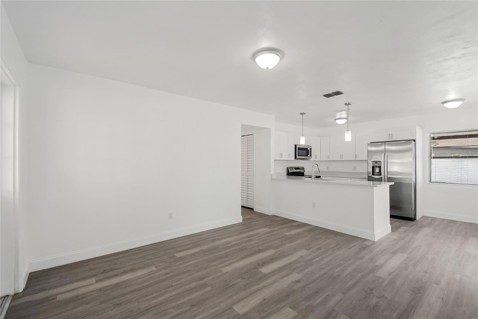 EDGEWOOD PARK - Residential