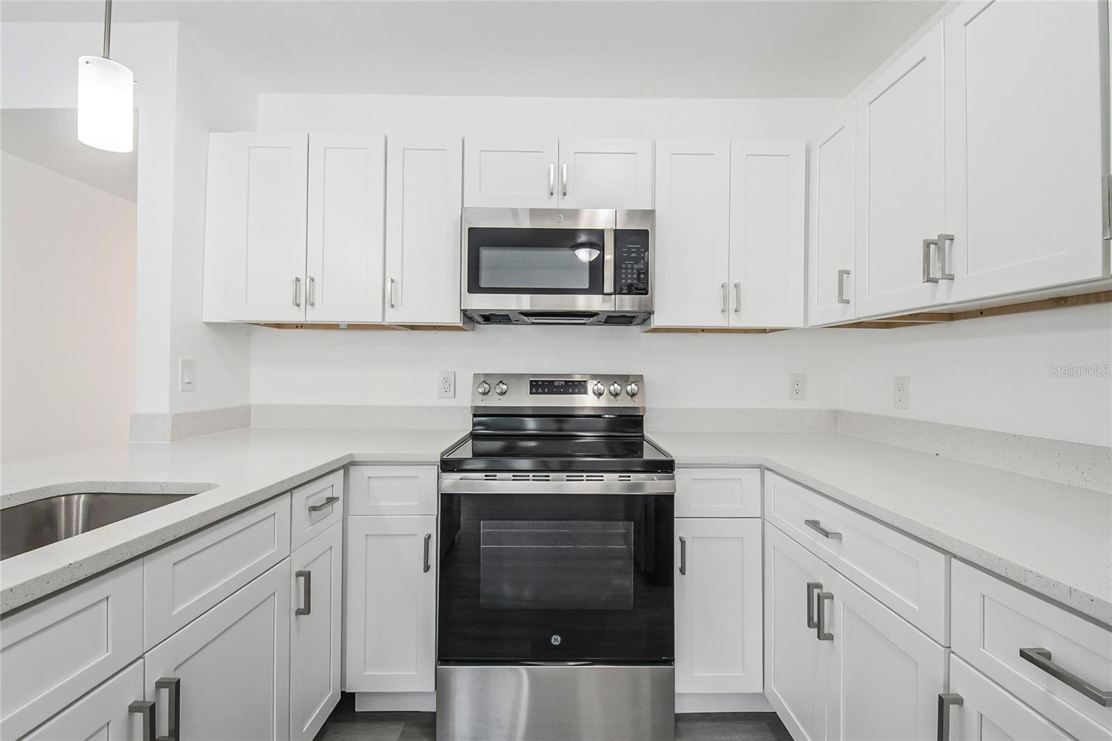 EDGEWOOD PARK - Residential