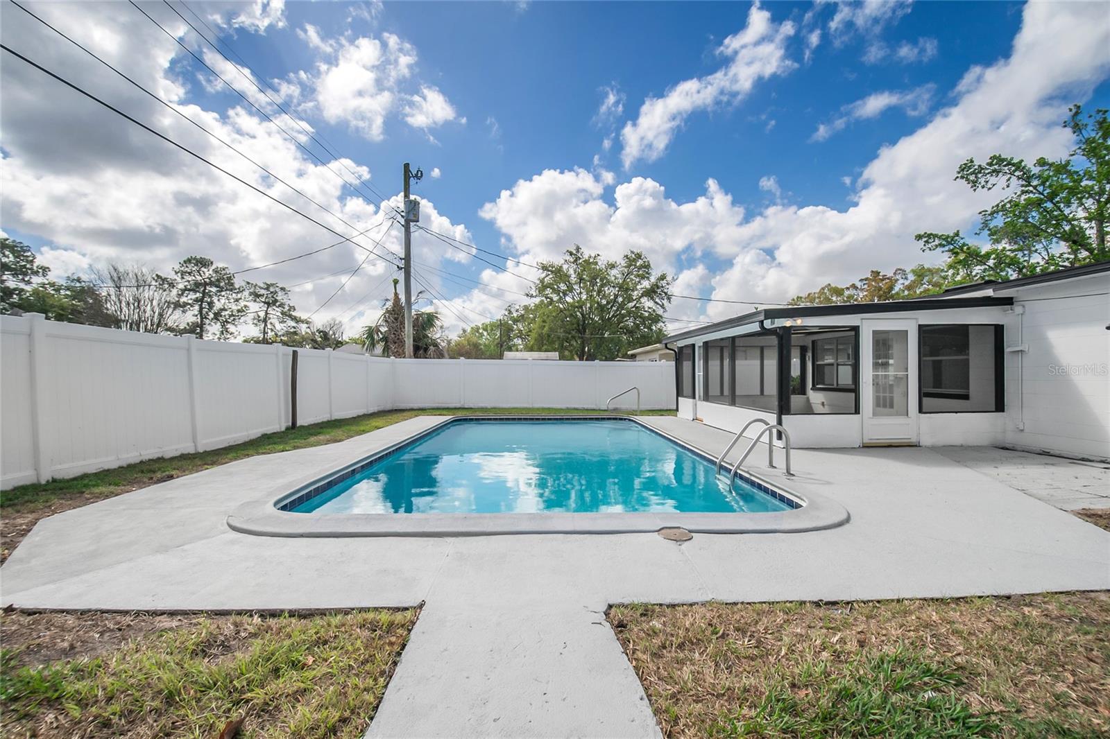 EDGEWOOD PARK - Residential