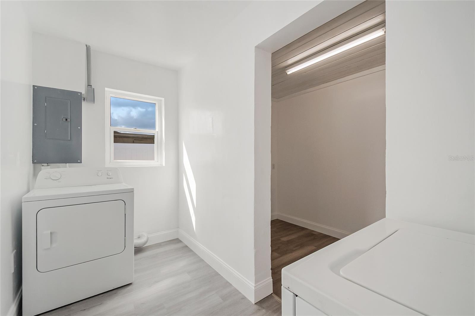 EDGEWOOD PARK - Residential