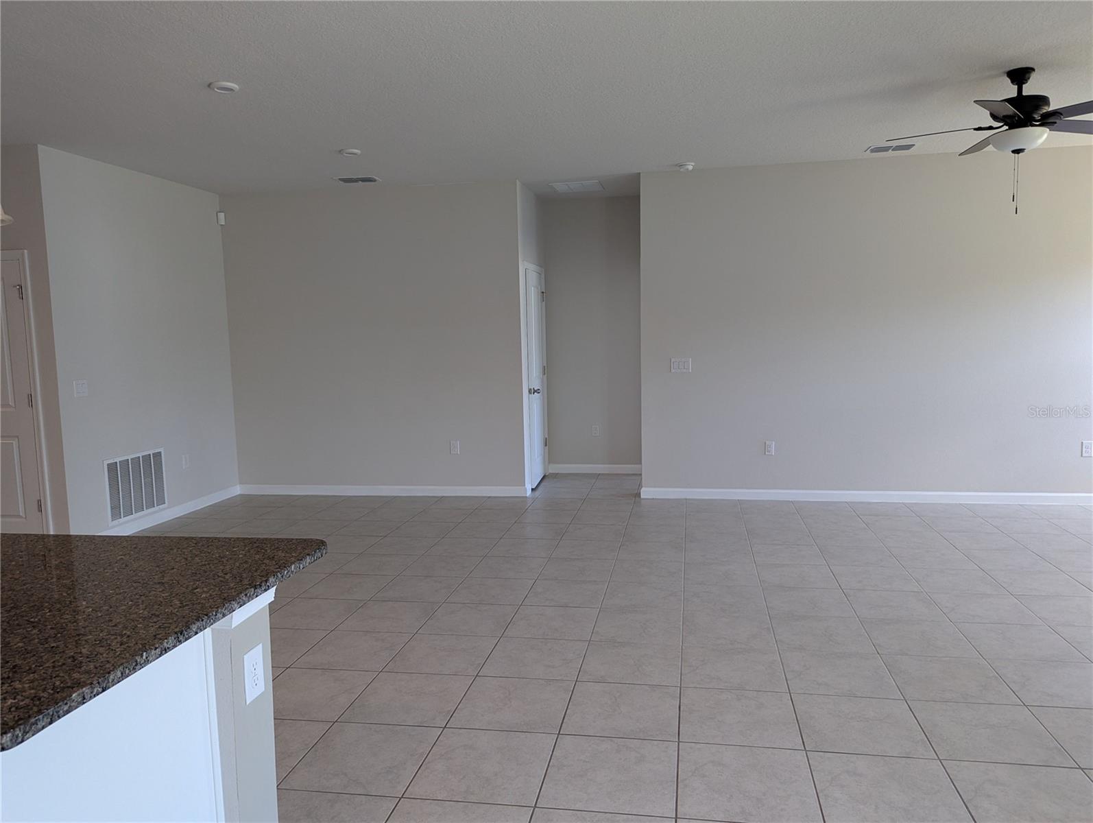 DORA LANDINGS - Residential Lease