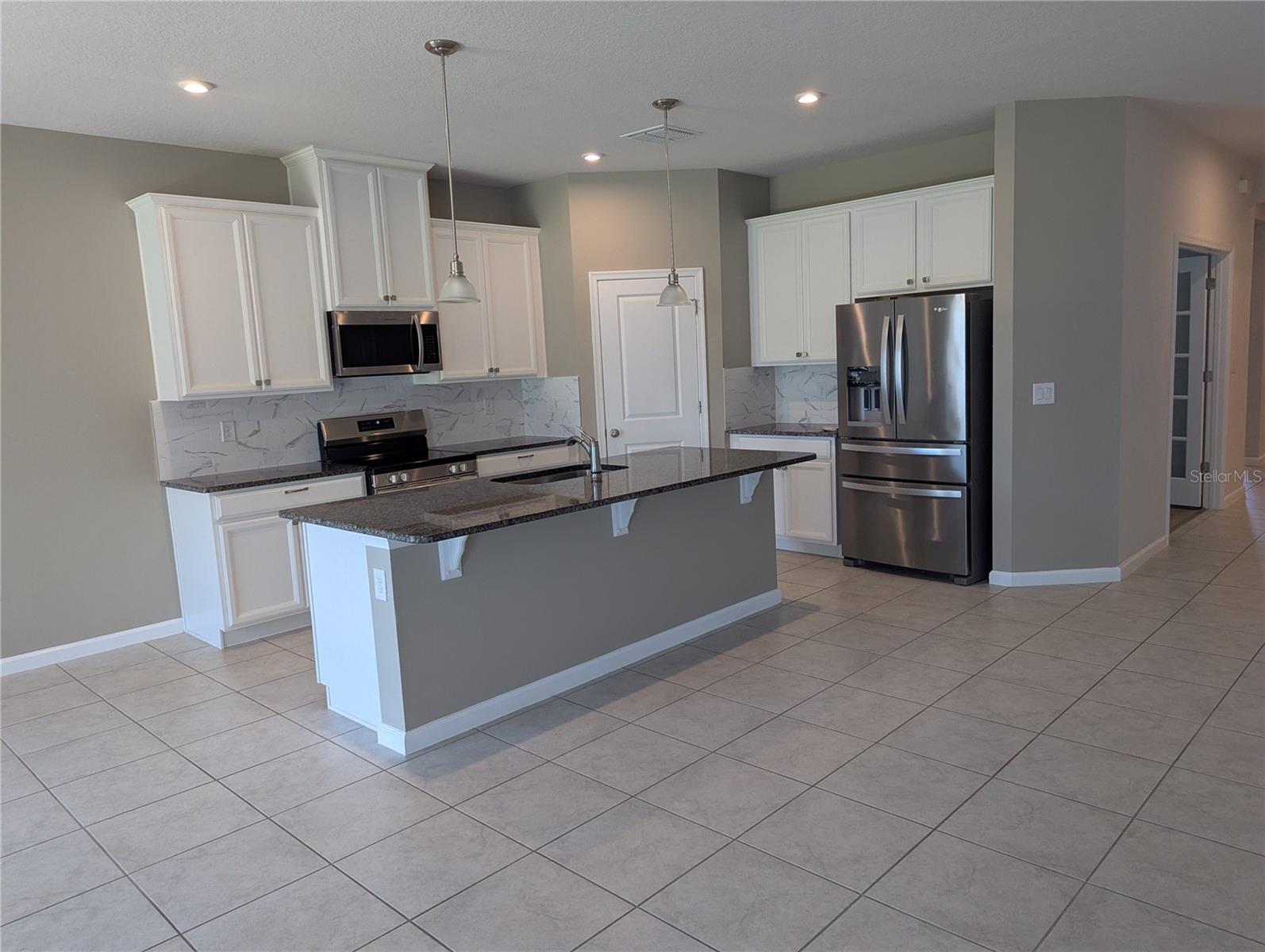 DORA LANDINGS - Residential Lease