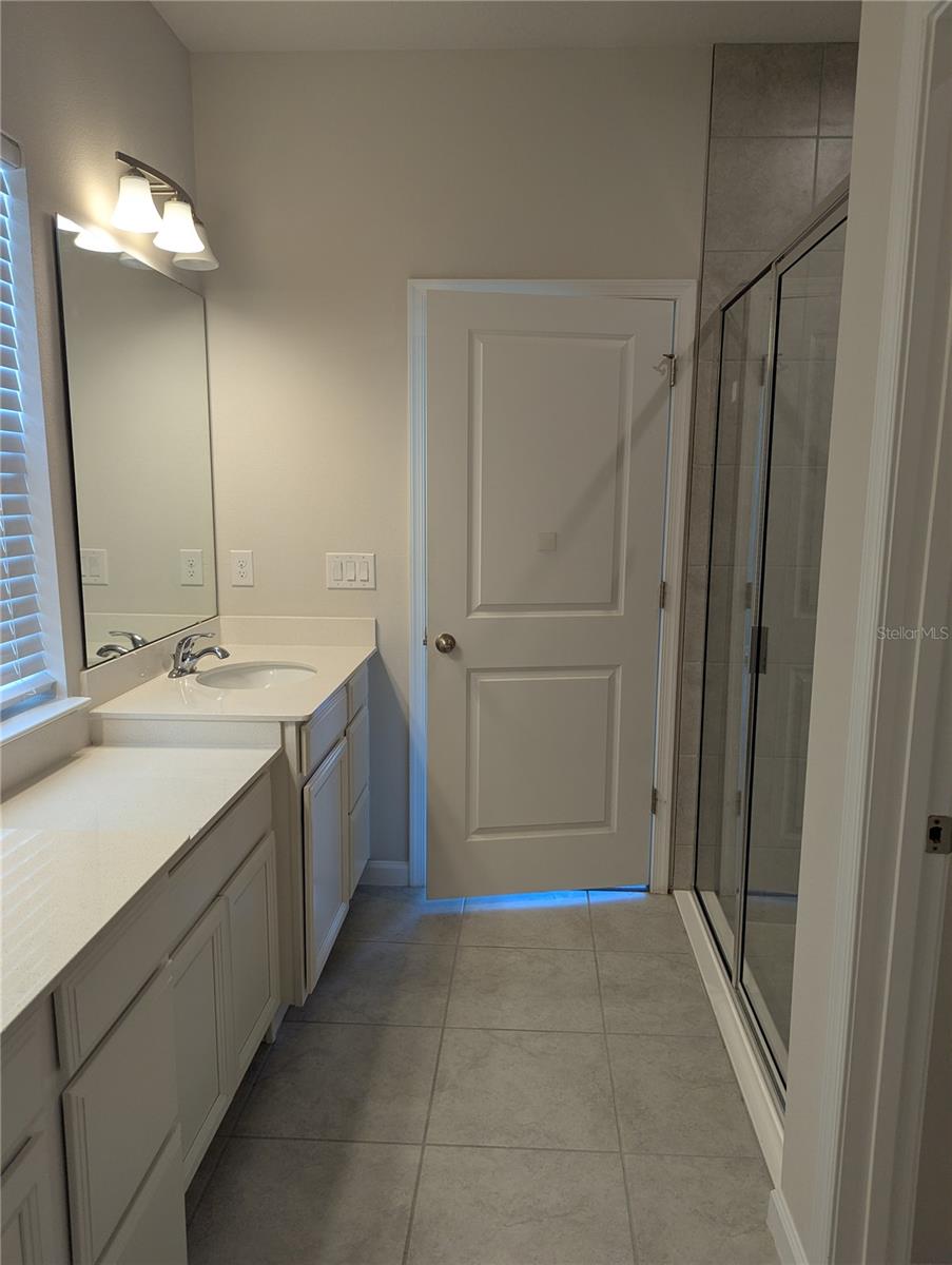 DORA LANDINGS - Residential Lease