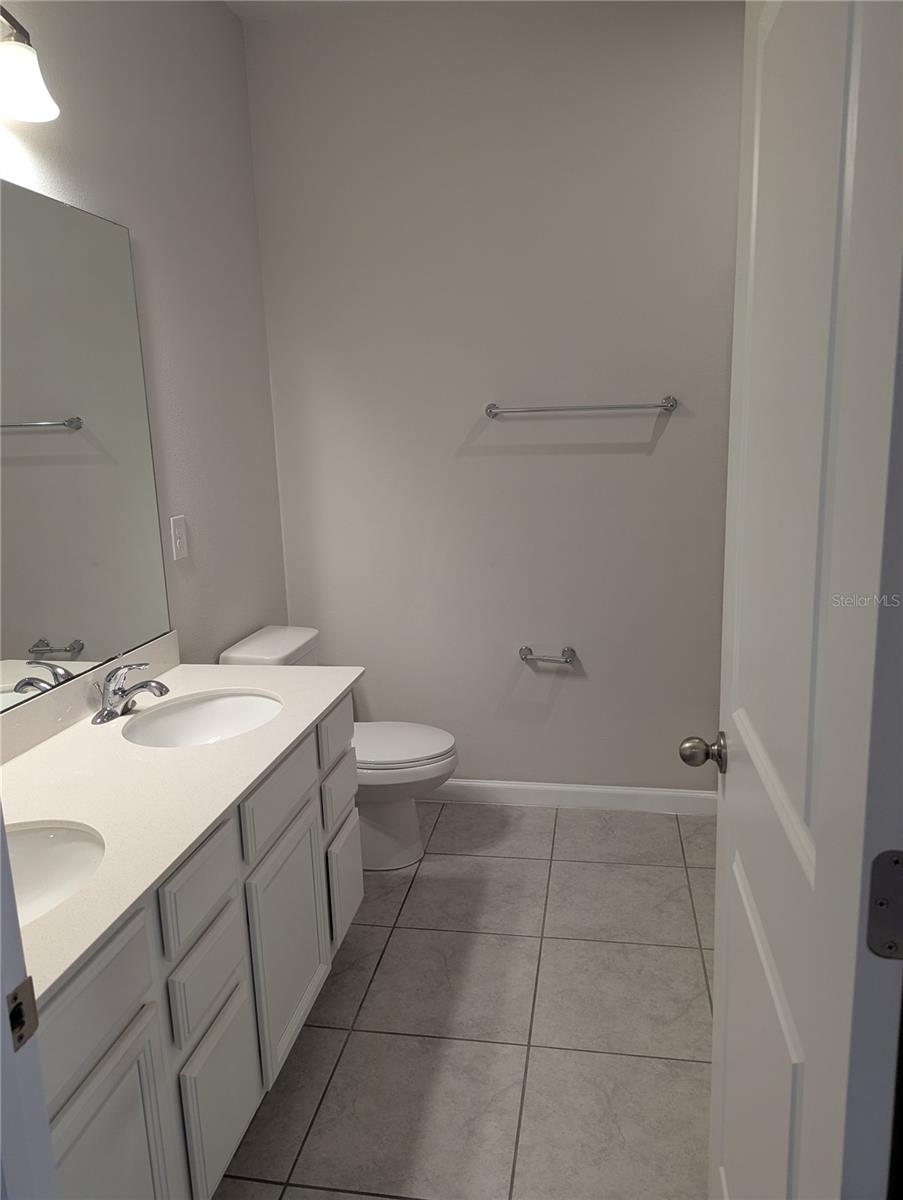 DORA LANDINGS - Residential Lease