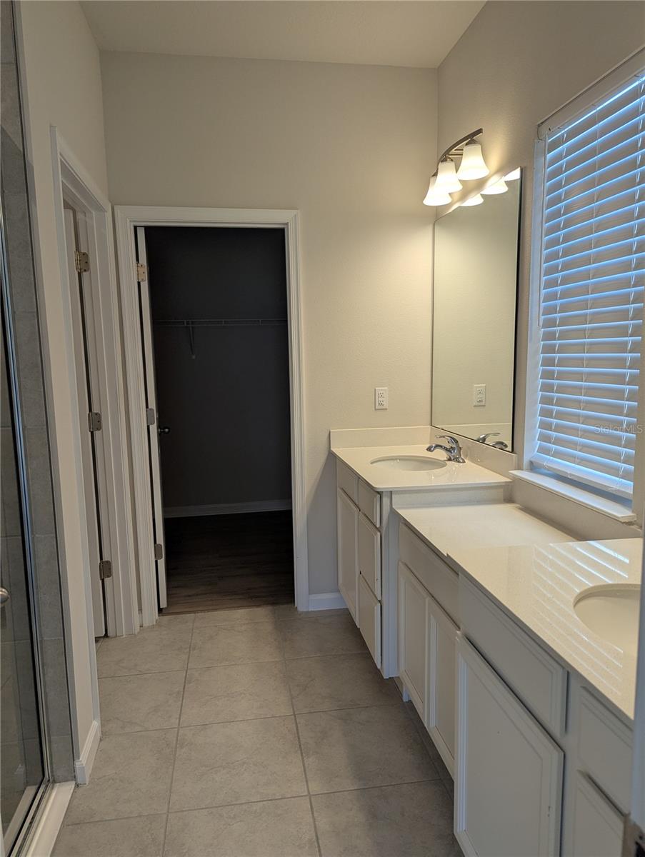 DORA LANDINGS - Residential Lease