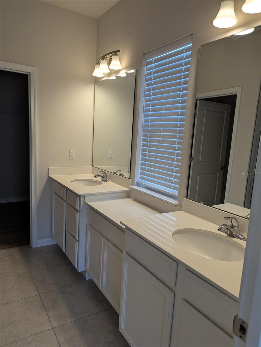 DORA LANDINGS - Residential Lease