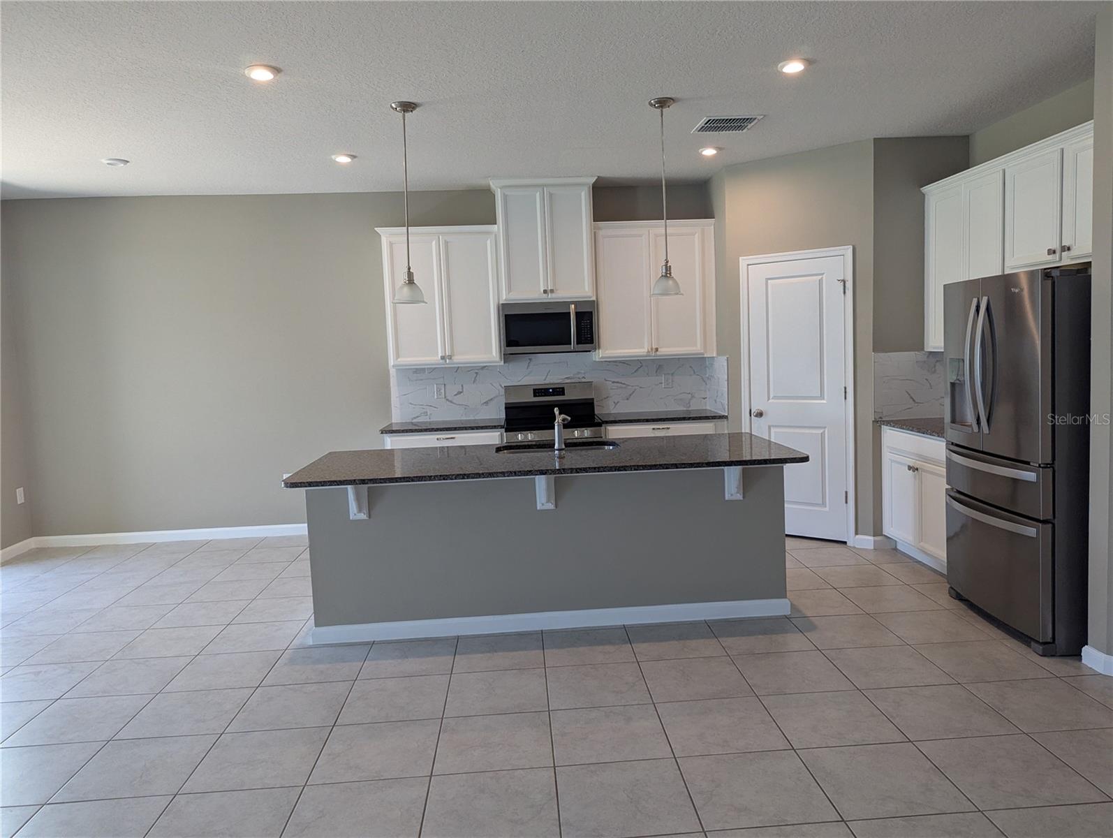 DORA LANDINGS - Residential Lease