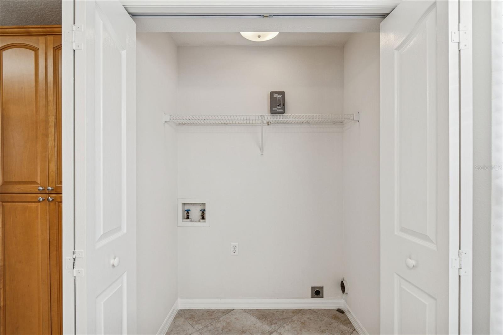 LOS CIEN - Residential