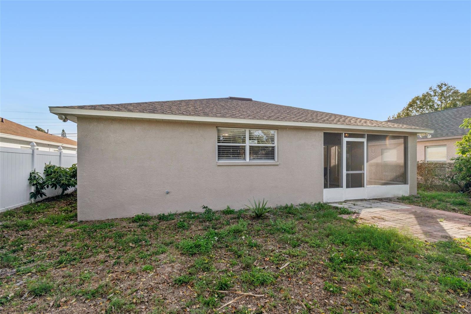 LOS CIEN - Residential