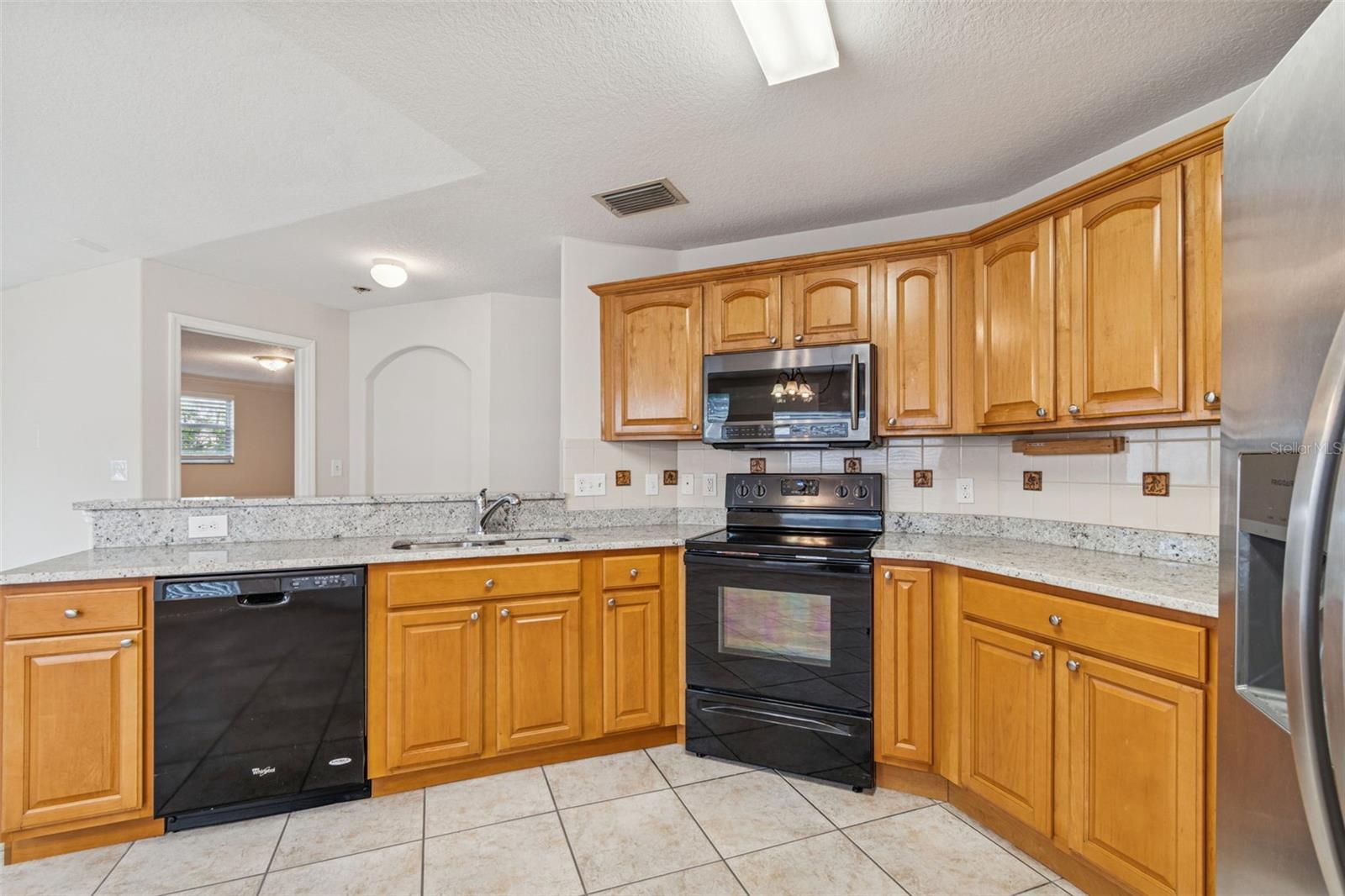 LOS CIEN - Residential