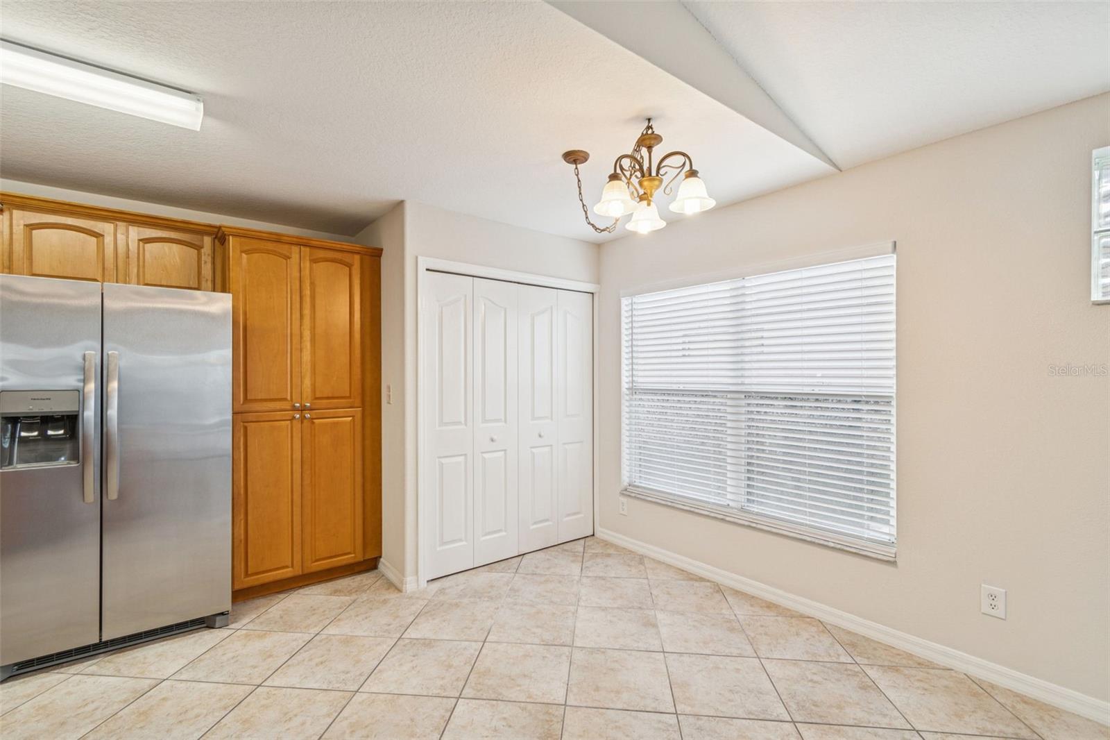 LOS CIEN - Residential