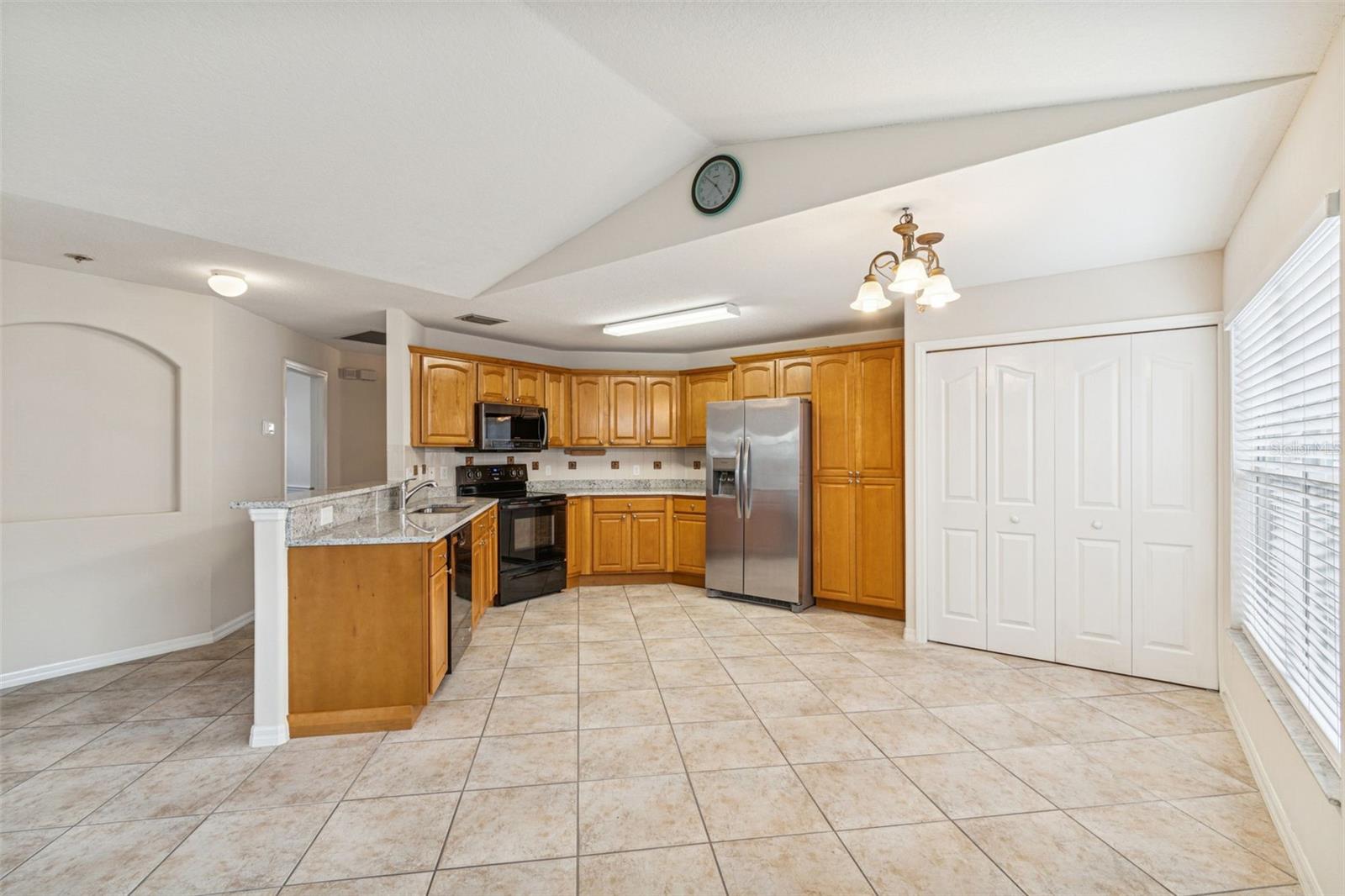 LOS CIEN - Residential