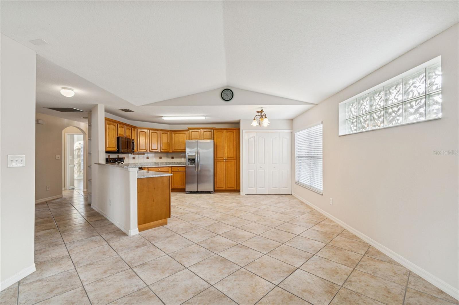 LOS CIEN - Residential