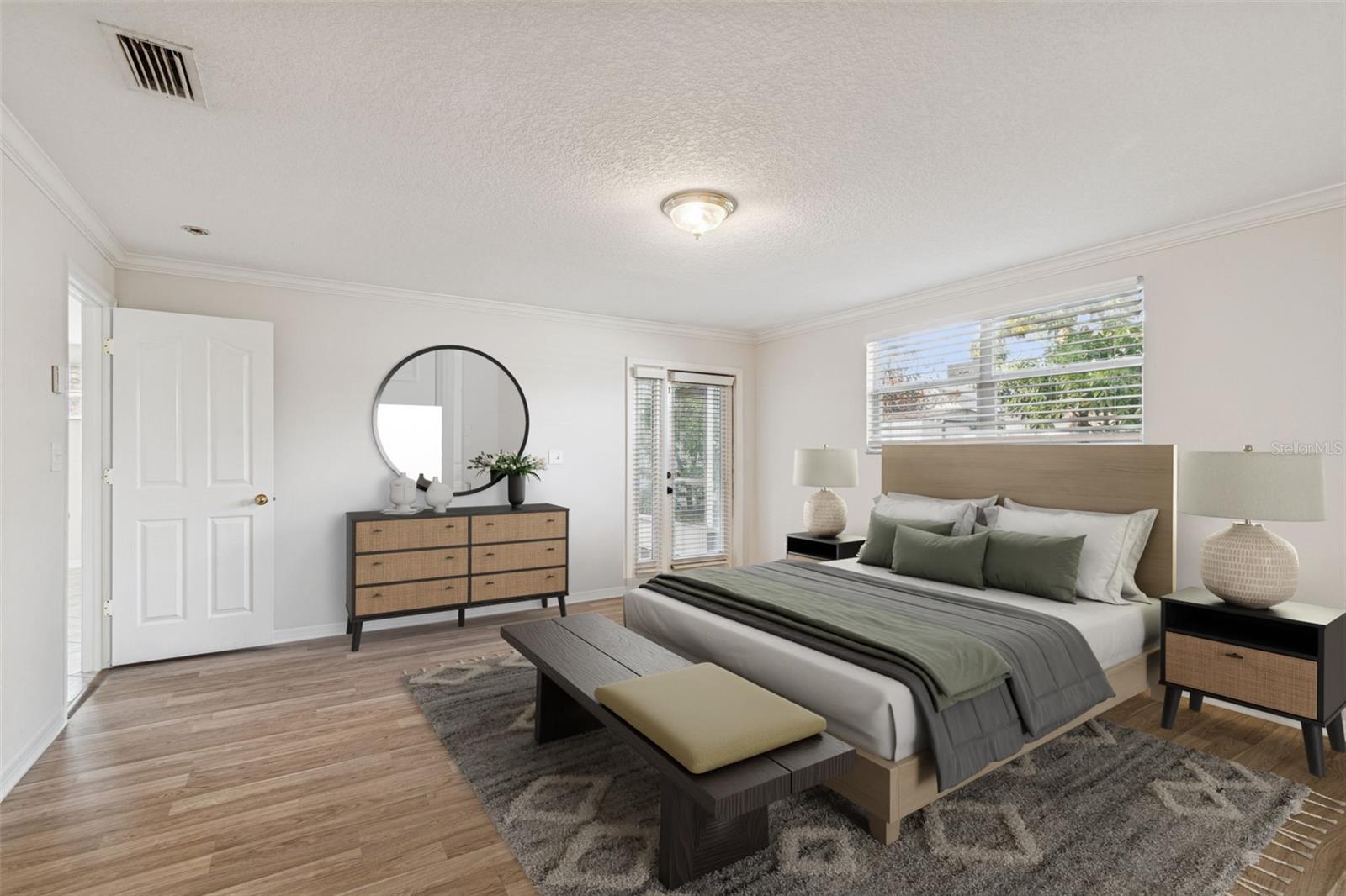 LOS CIEN - Residential