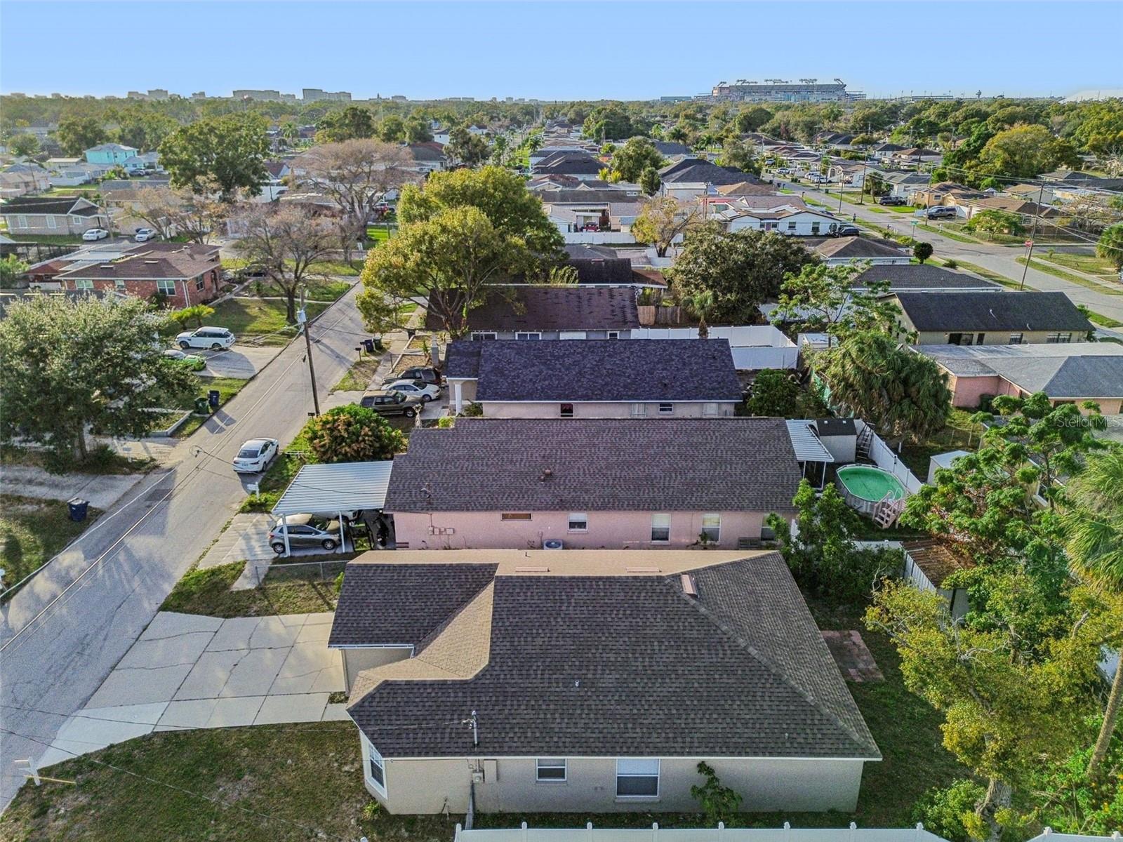 LOS CIEN - Residential