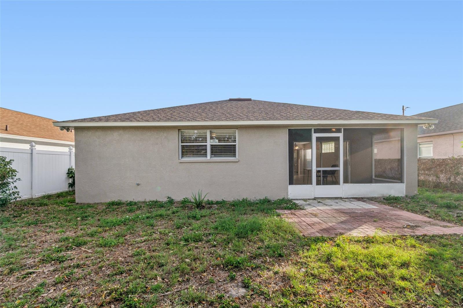 LOS CIEN - Residential