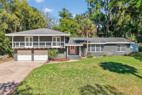Photo of 1039 Lake Gracie Drive, Eustis, FL 32726 (MLS # G5109854)