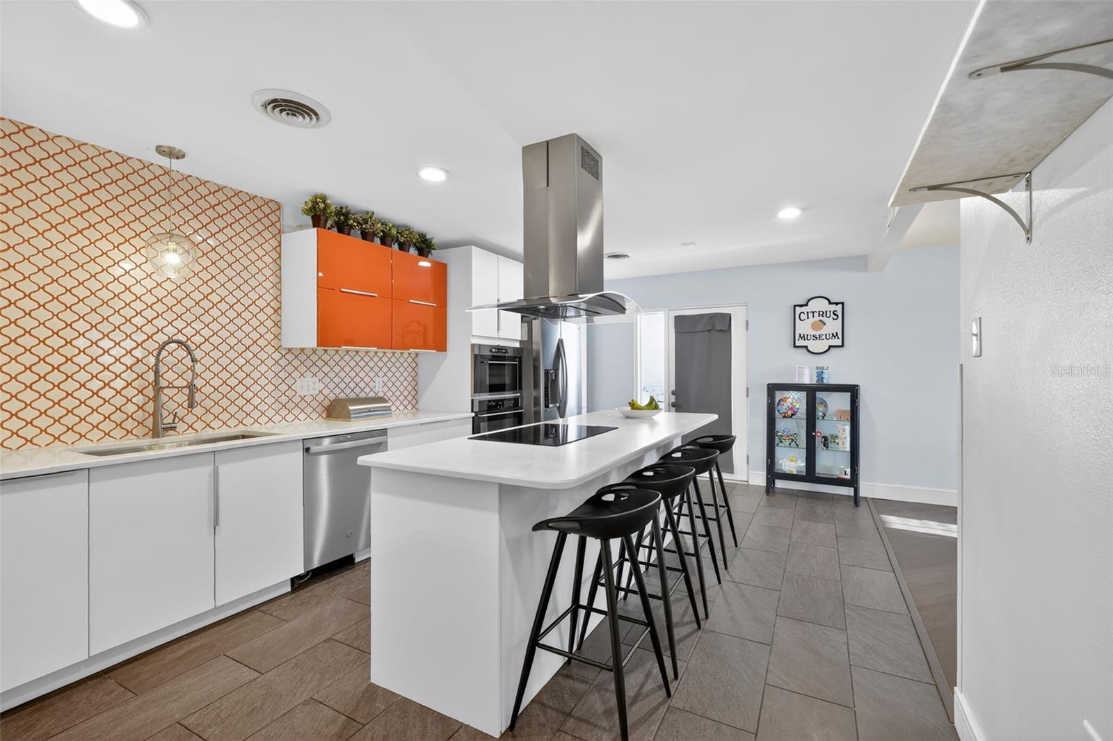 EUSTIS HOGAN TERRACE - Residential