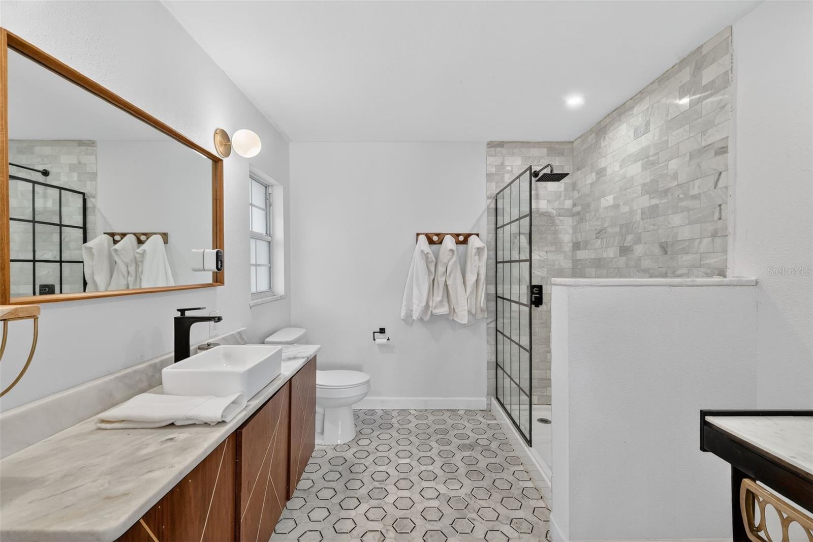 EUSTIS HOGAN TERRACE - Residential