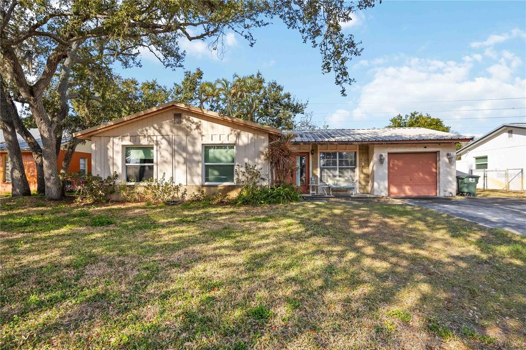 Photo of 2902 42nd Street W, Bradenton, FL 34205 (MLS # A4680665)