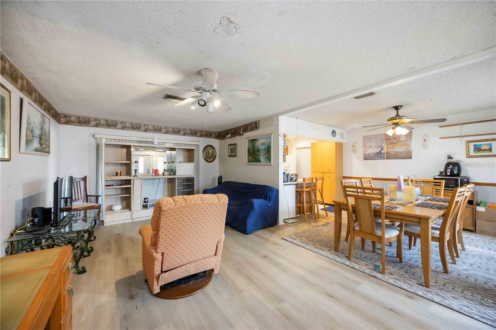 SANDPOINTE 4TH ADD - Residential