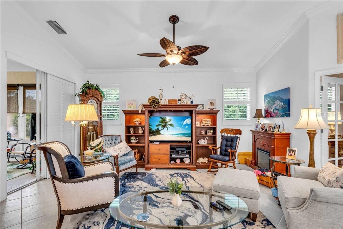 AUBURN WOODS - Residential