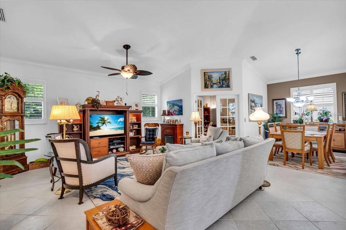 AUBURN WOODS - Residential