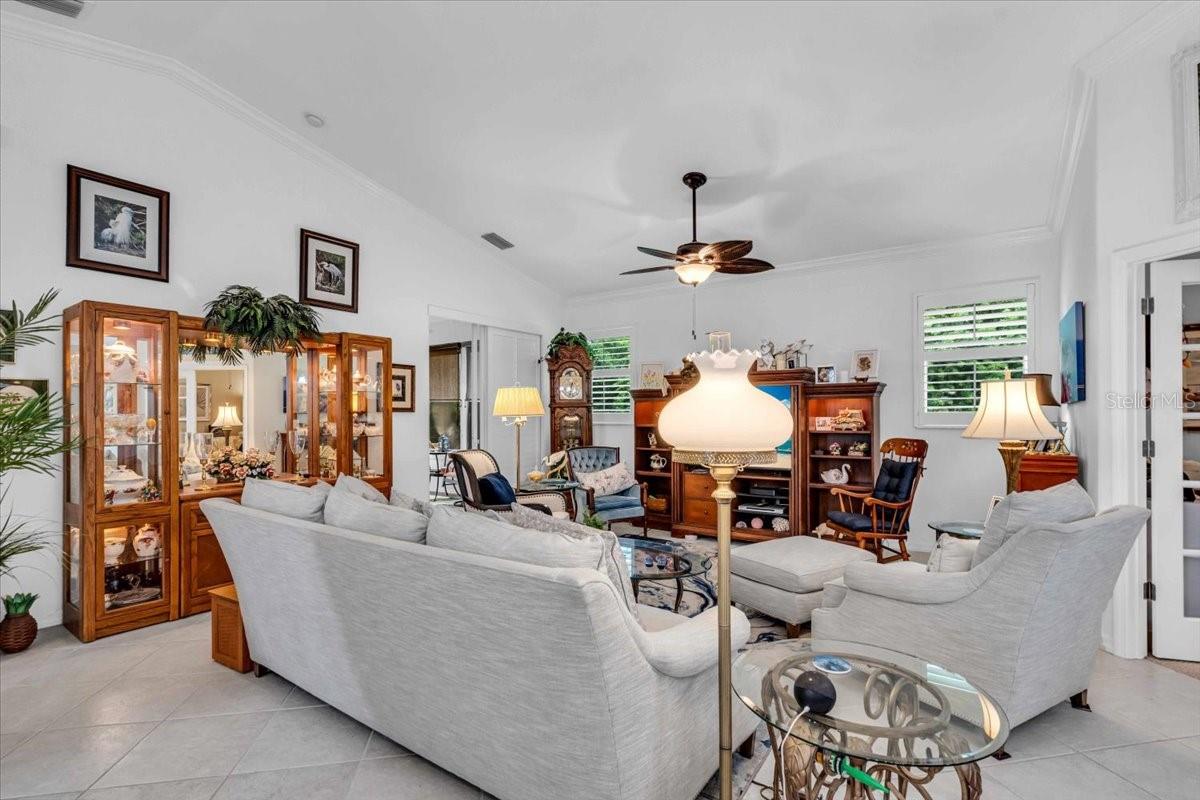 AUBURN WOODS - Residential