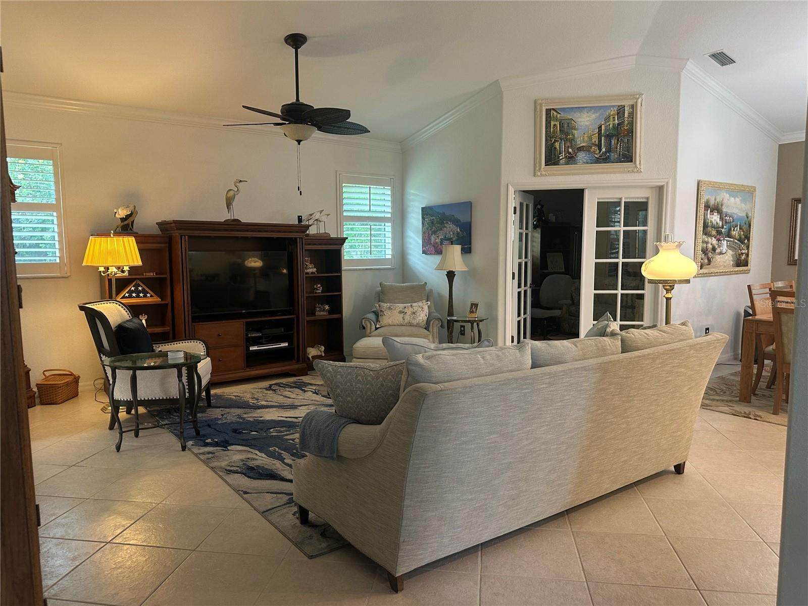 AUBURN WOODS - Residential