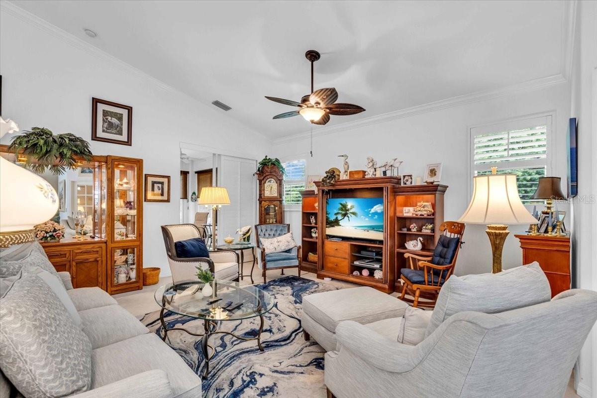 AUBURN WOODS - Residential