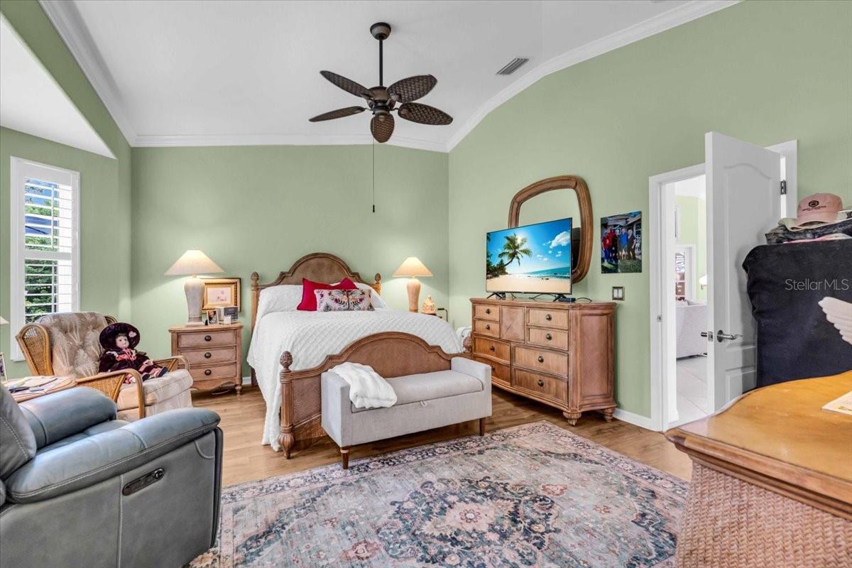 AUBURN WOODS - Residential