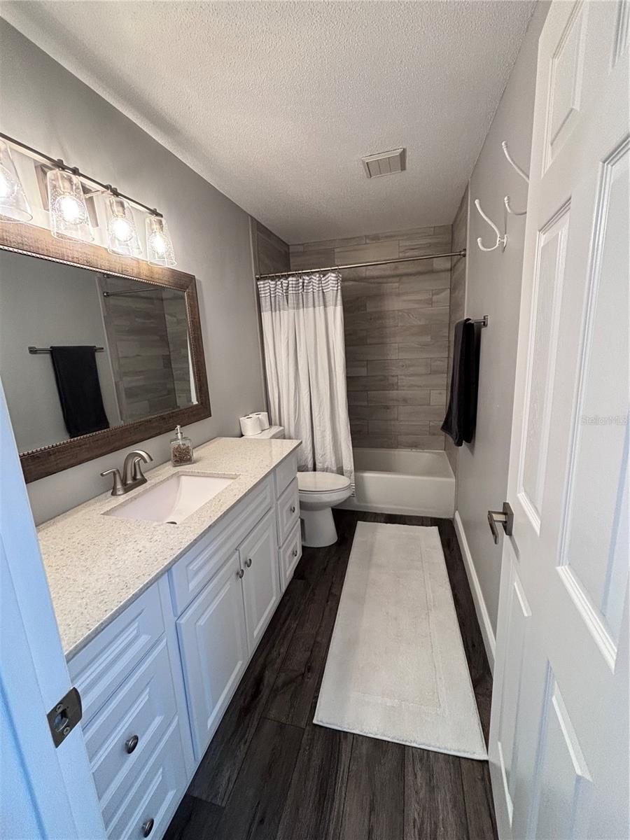 GOLDEN HEIGHTS THIRD ADD - Residential Lease