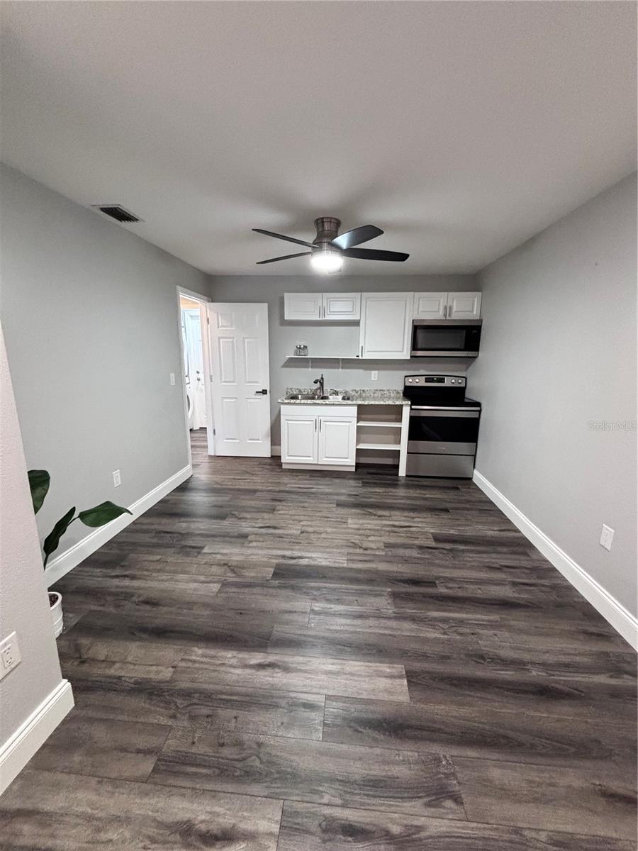 GOLDEN HEIGHTS THIRD ADD - Residential Lease