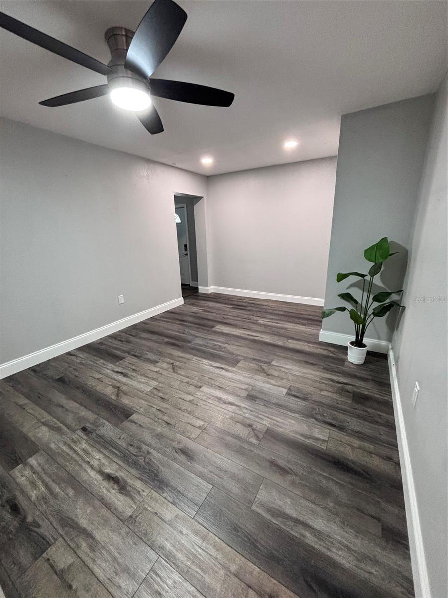 GOLDEN HEIGHTS THIRD ADD - Residential Lease