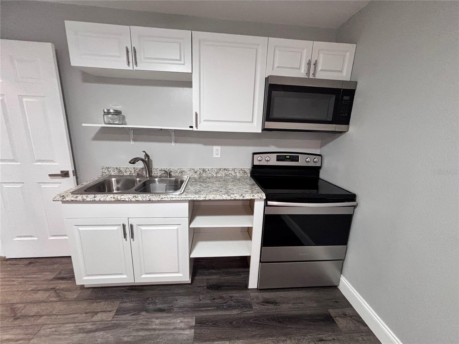 GOLDEN HEIGHTS THIRD ADD - Residential Lease