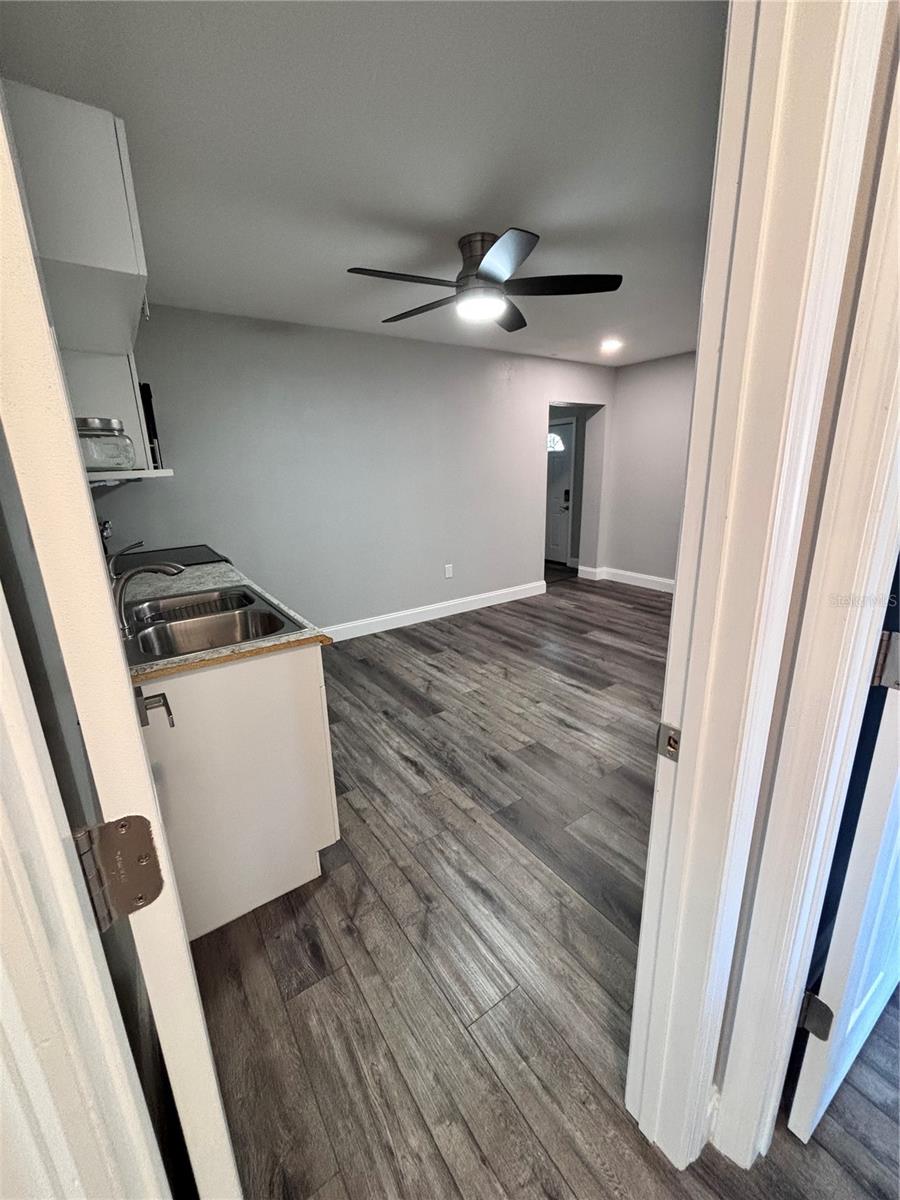 GOLDEN HEIGHTS THIRD ADD - Residential Lease