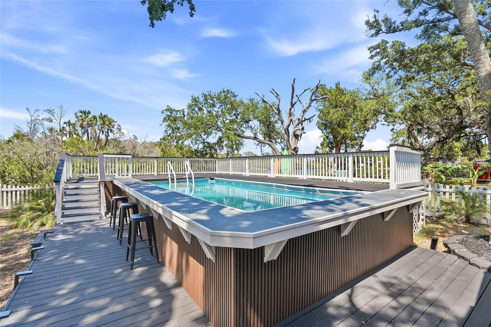 MARTHAS VINEYARD - Residential