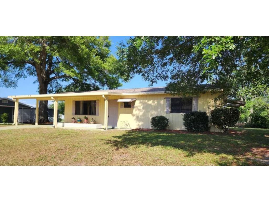 Photo of 10405 SW 99th Avenue, Ocala, FL 34481 (MLS # OM724080)
