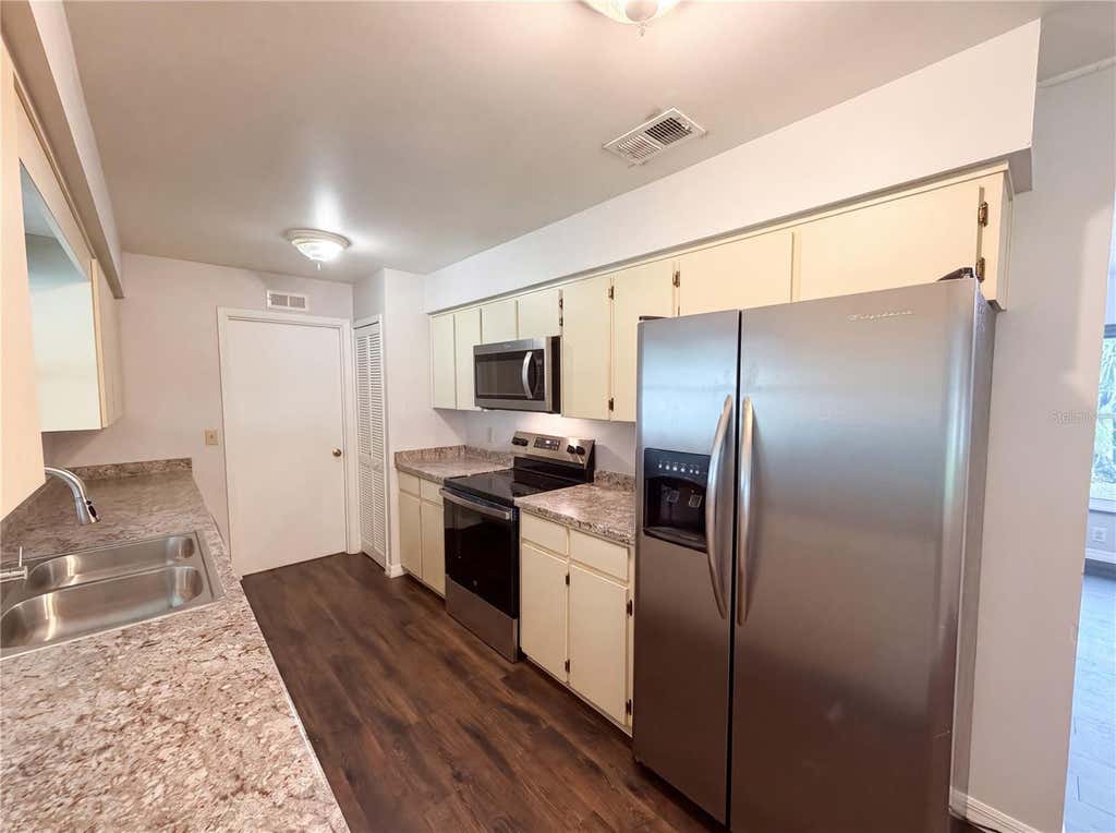 Photo of 7756 Barberry Drive, Orlando, FL 32835 (MLS # O6434800)