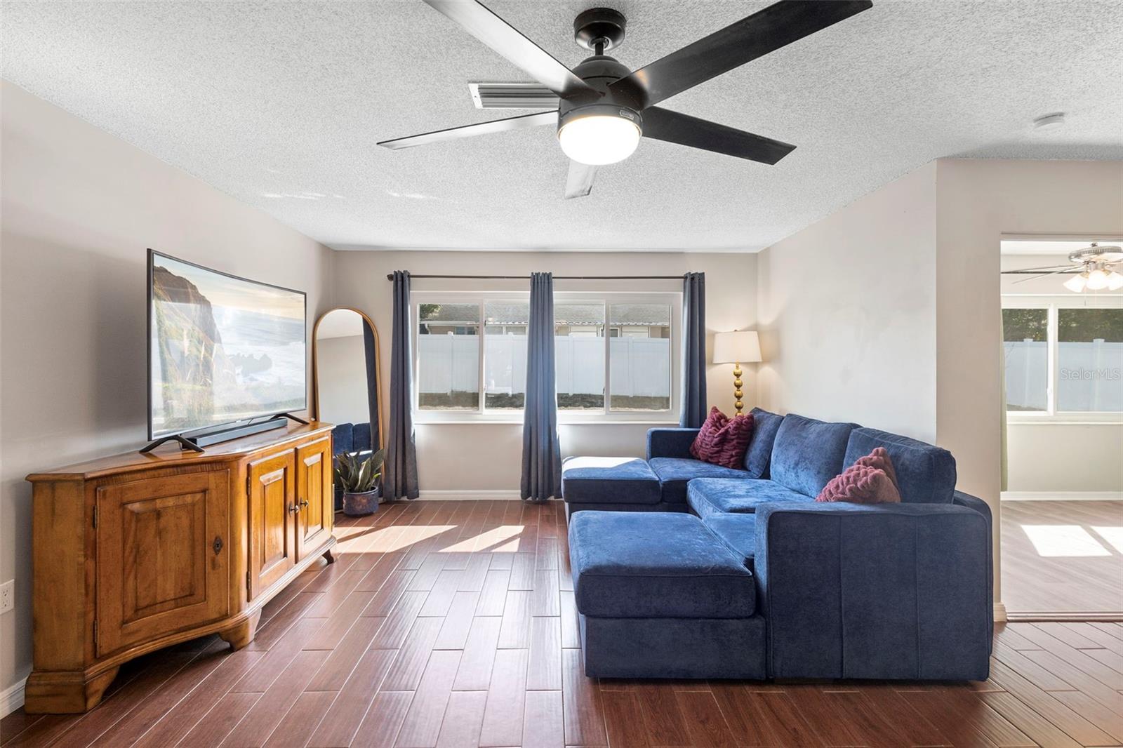 BREEZEWOOD PARK UNIT 05 - Residential