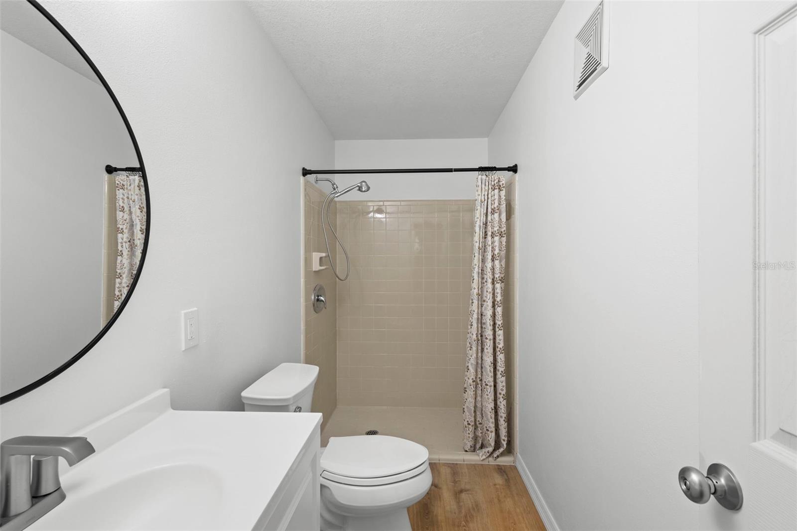 BREEZEWOOD PARK UNIT 05 - Residential