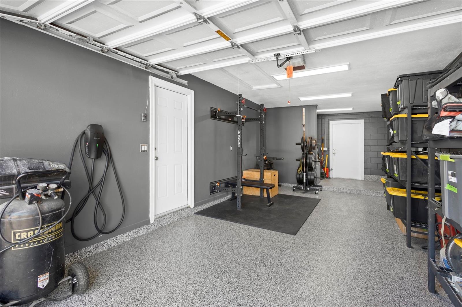 BREEZEWOOD PARK UNIT 05 - Residential