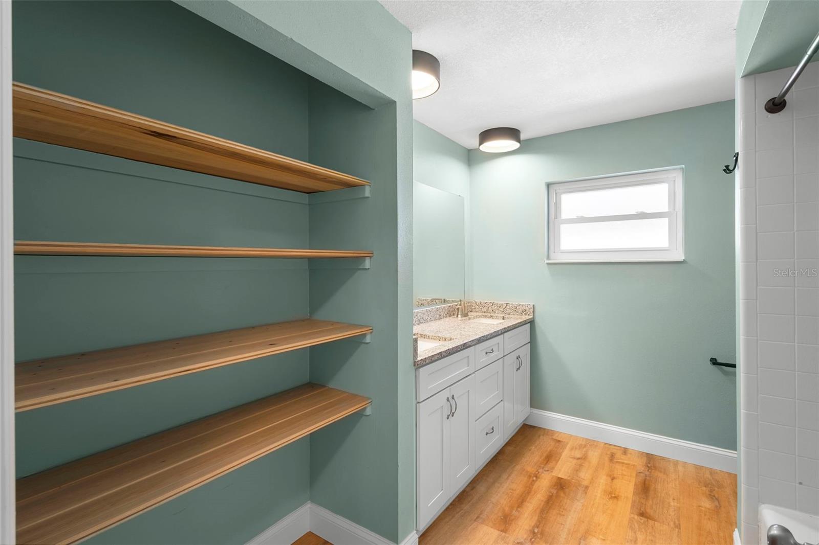 BREEZEWOOD PARK UNIT 05 - Residential