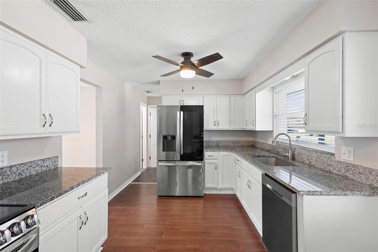 BREEZEWOOD PARK UNIT 05 - Residential