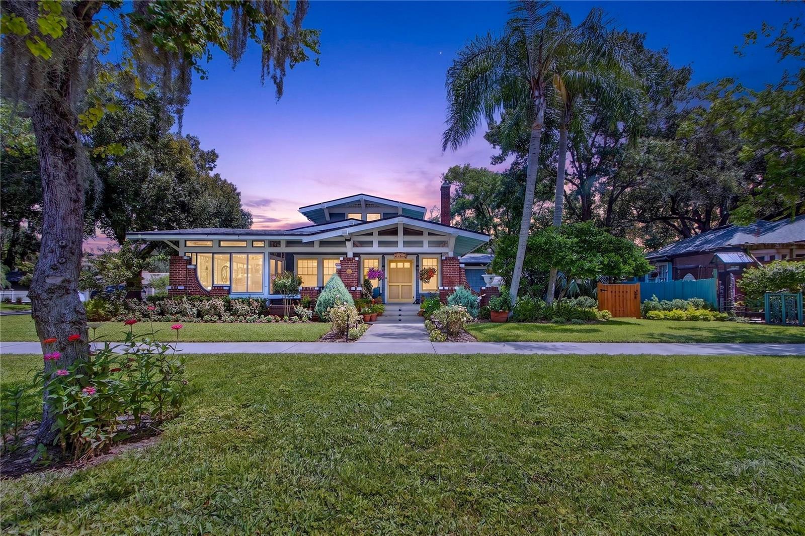 1201 MAGNOLIA AVENUE