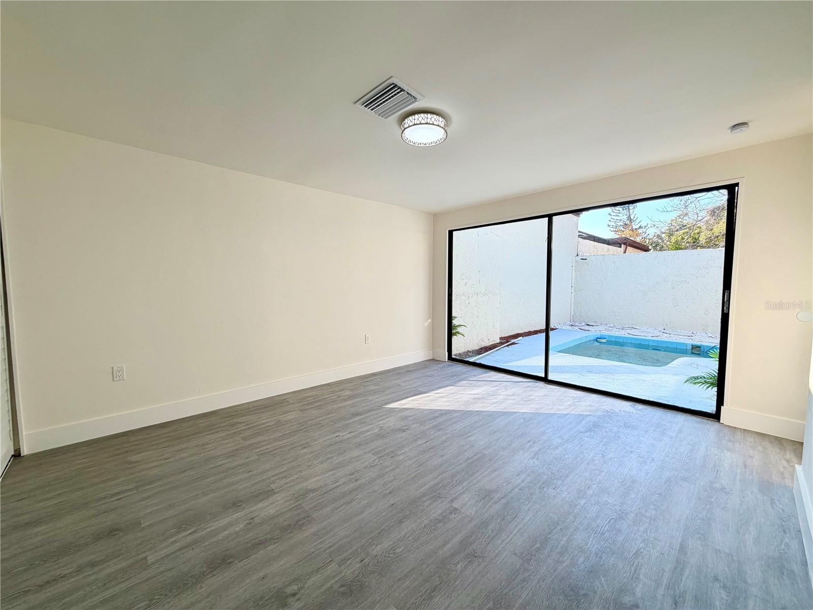 BEACON WOODS VILLAGE - Residential