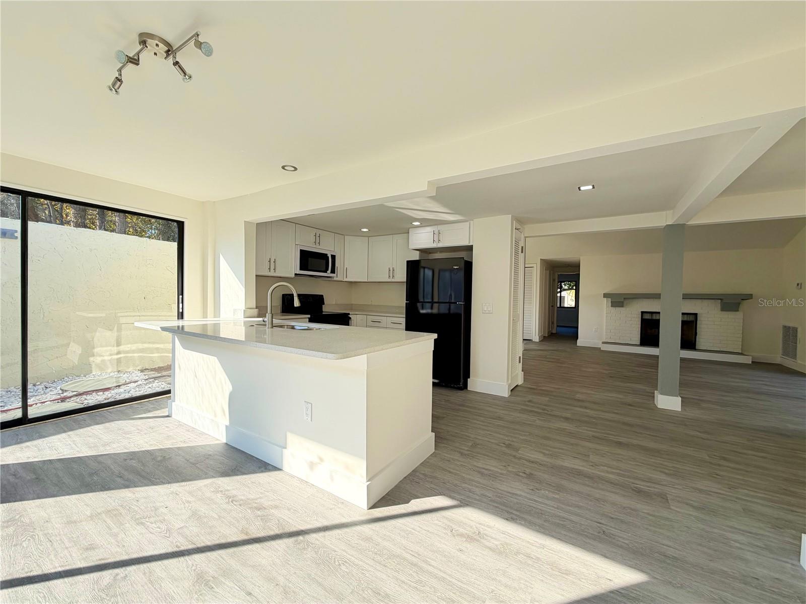 BEACON WOODS VILLAGE - Residential