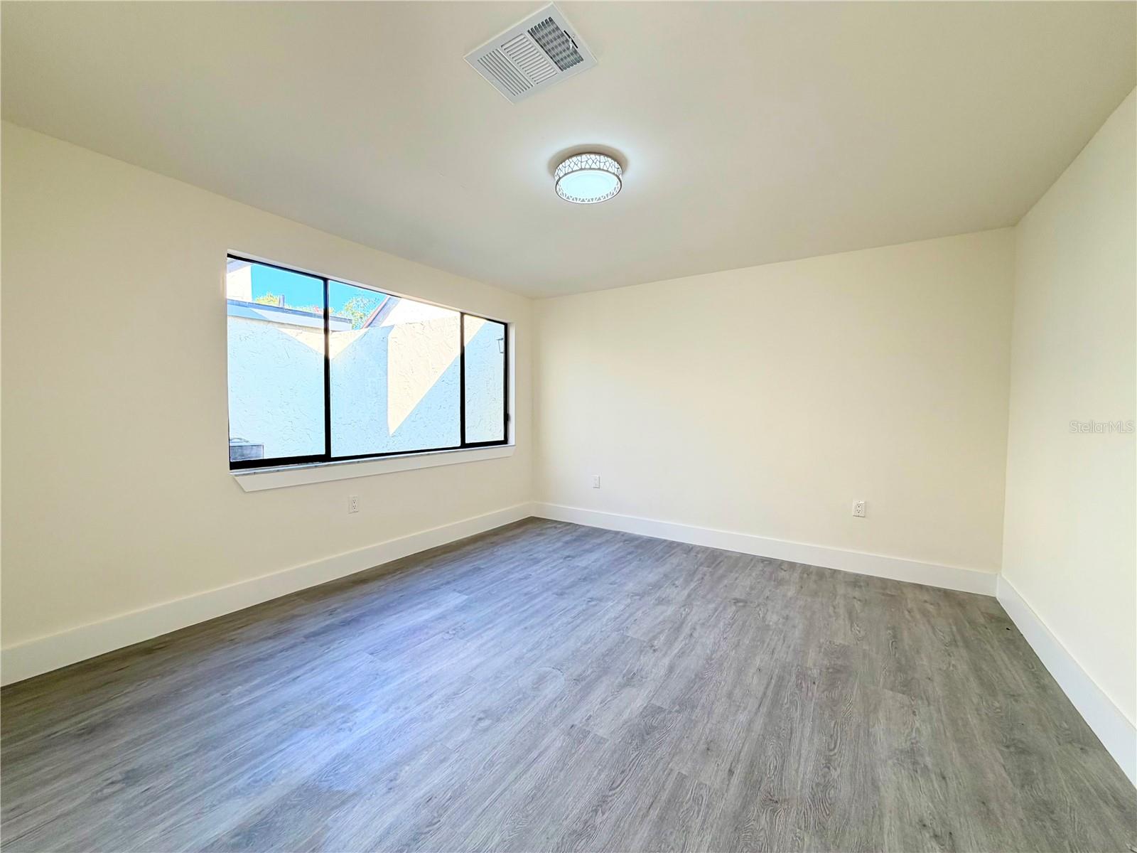 BEACON WOODS VILLAGE - Residential