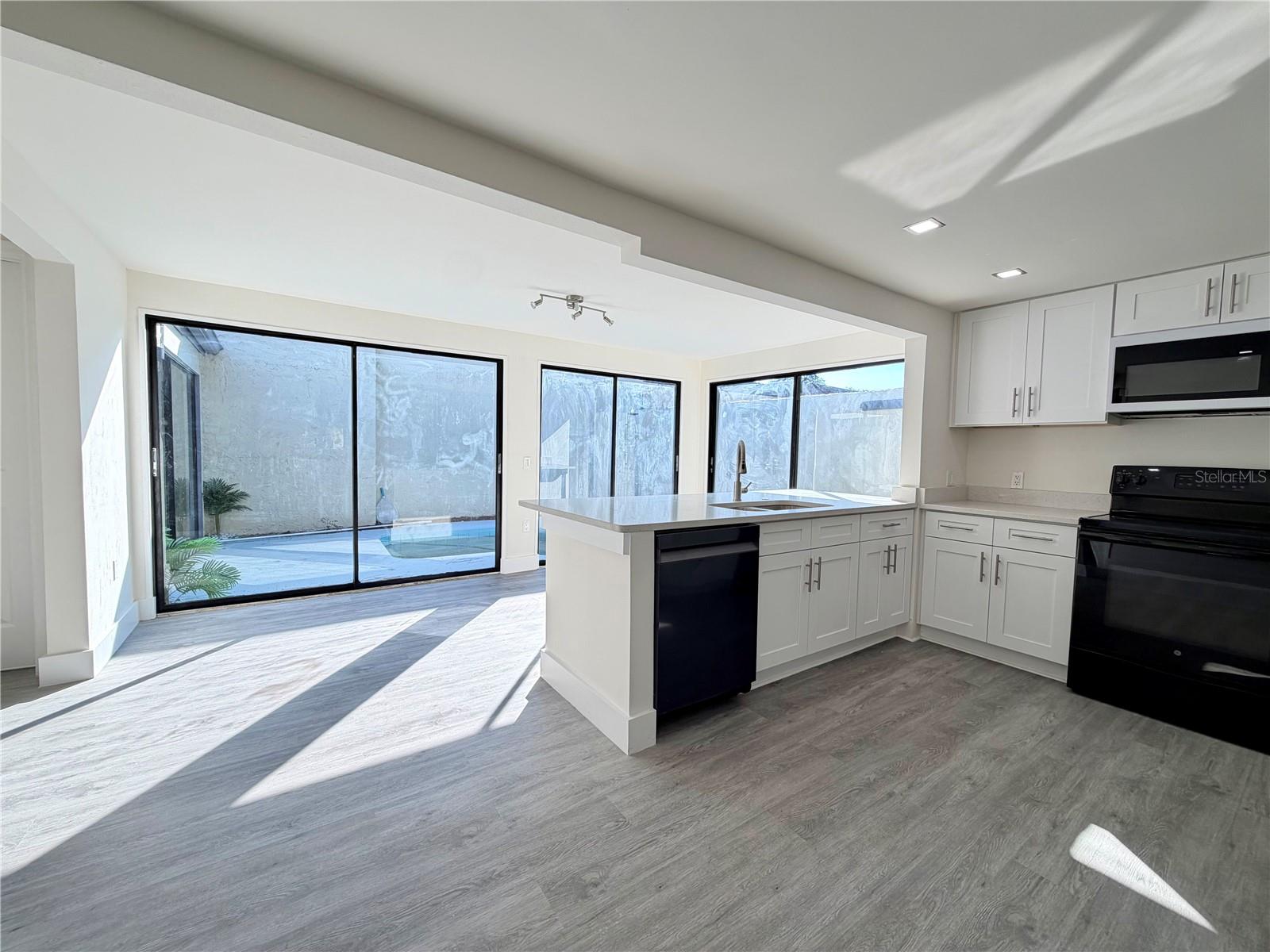 BEACON WOODS VILLAGE - Residential