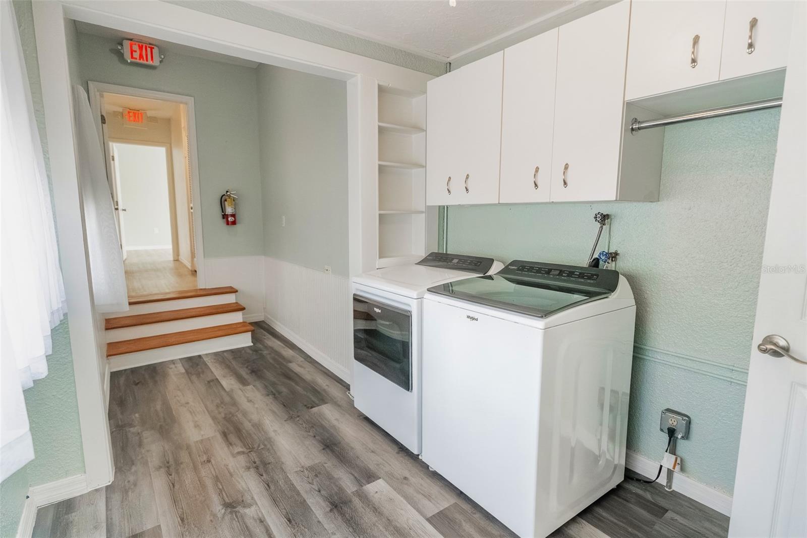 BENNETTS S 01/2 BLK 68 DE LAN - Residential